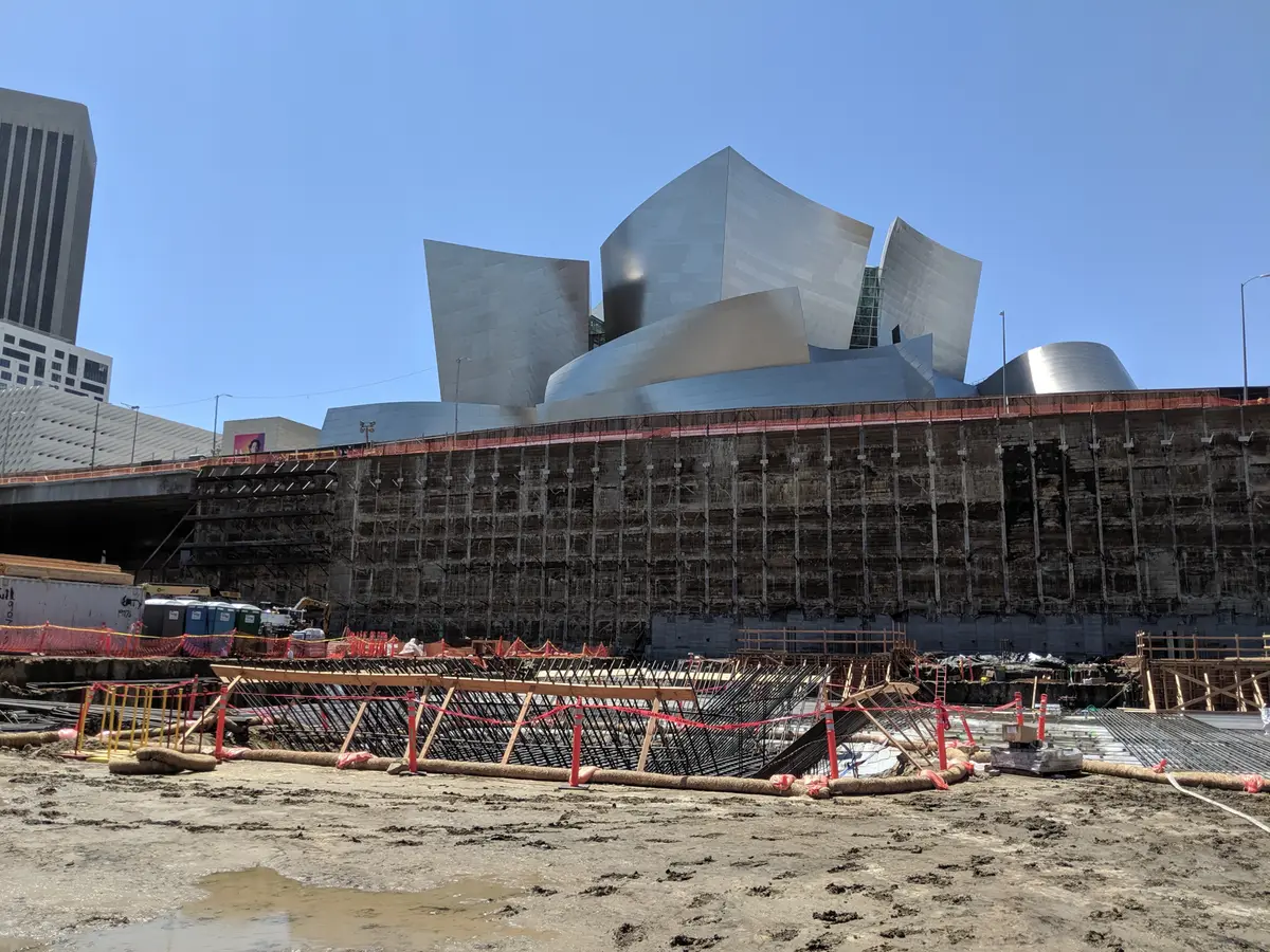 Excavation and temporary support at The Grand